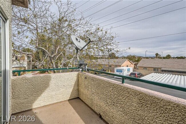 Building Photo - 5710 E Tropicana Ave