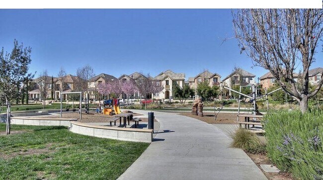 Building Photo - 4505 Mirano Ct