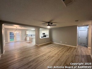 Building Photo - 8230 Cantura Mills