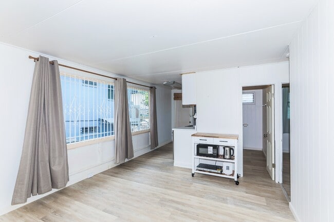 Building Photo - 1422 Pua Ln