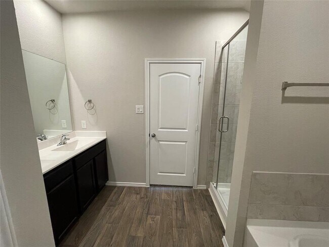 Building Photo - 13872 Rock Island Trl