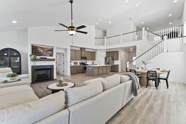 Building Photo - Single Family Home in Gallatin for Lease