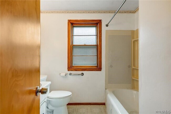 Building Photo - 191 Eastland Pkwy