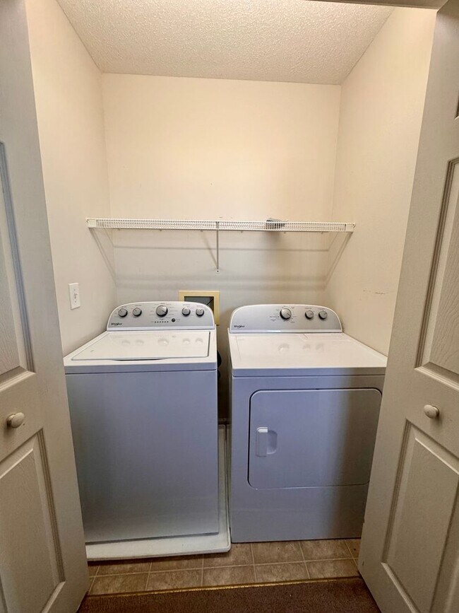 Building Photo - Townhouse for Rent in Liberty Square