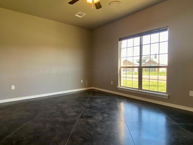 Building Photo - 9608 Sydney Dr