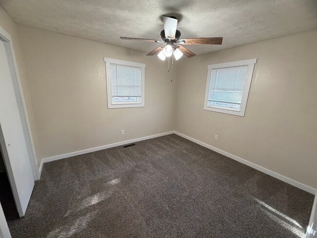 Building Photo - 3 Bedroom Home with Fenced Backyard & Storage Shed