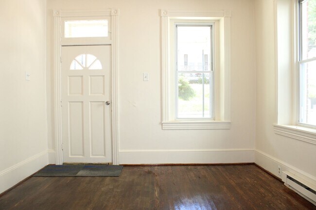 Building Photo - 118 W Main St, Windsor, PA 17366