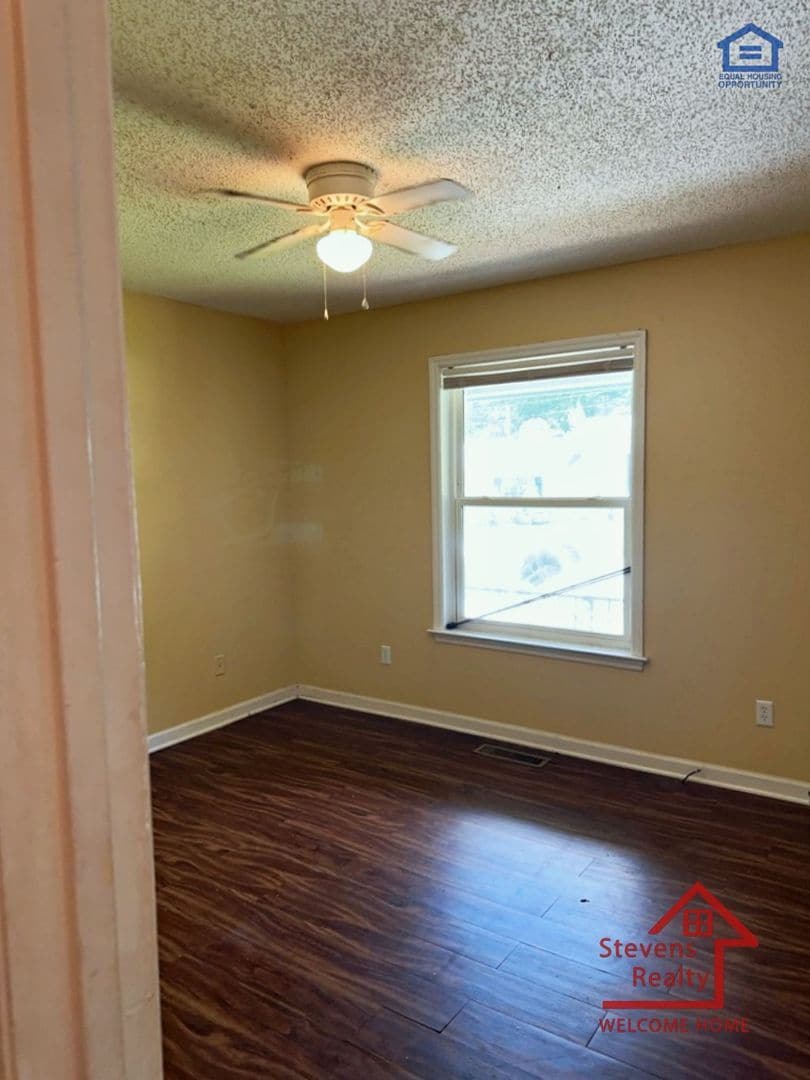 Building Photo - 4705 Metro Park Ln