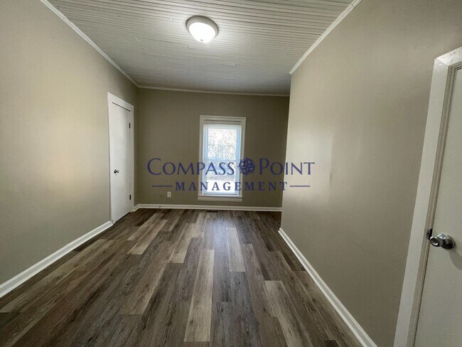 Building Photo - Newly Renovated Just For You! 3 Beds/1 Bath
