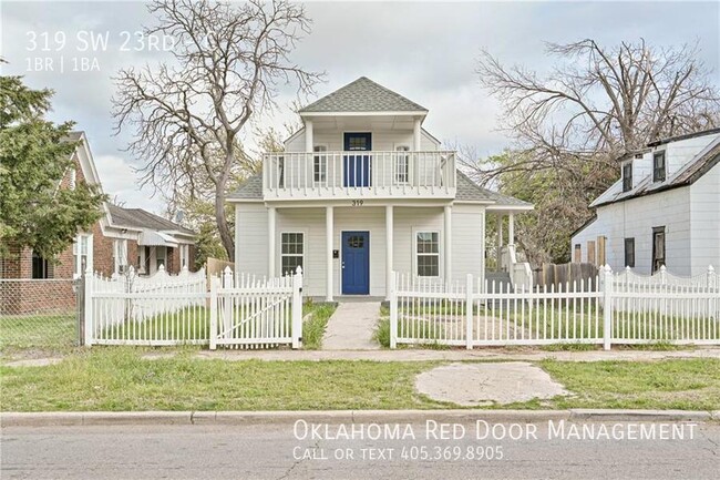 Primary Photo - 319 SW 23rd-C
