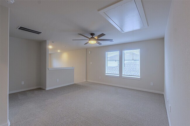 Building Photo - 18672 Presswood Wy Dr