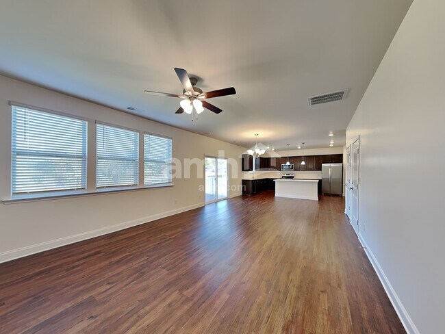 Building Photo - 164 Hazel Pk Dr