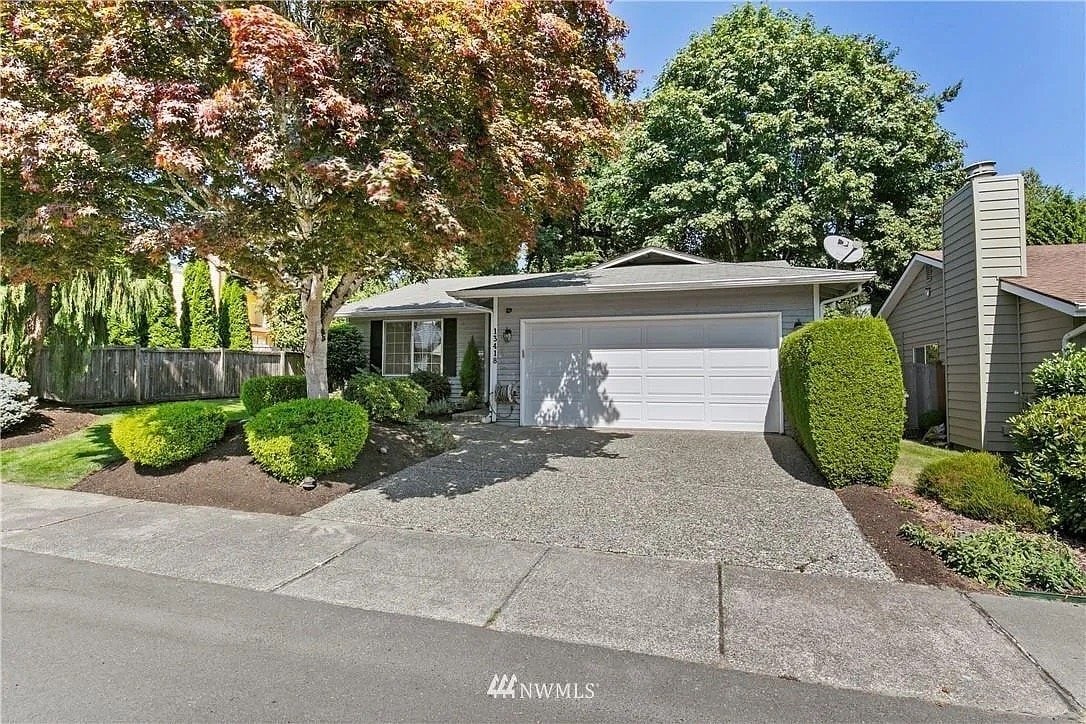 Building Photo - 13418 NE 136th Pl