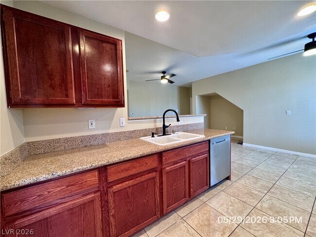 Building Photo - 1511 Cardinal Peak Ln
