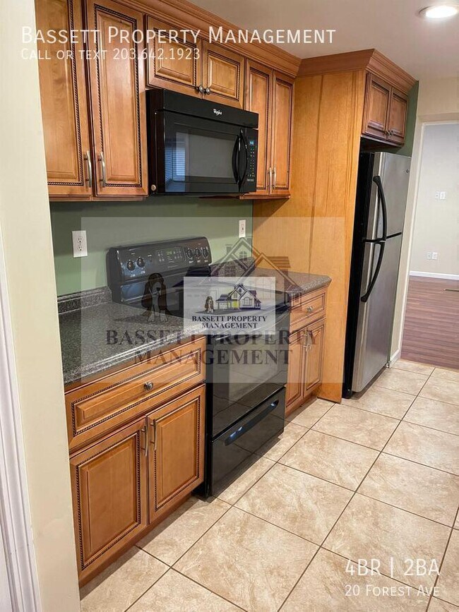 Building Photo - 20 Forest Ave