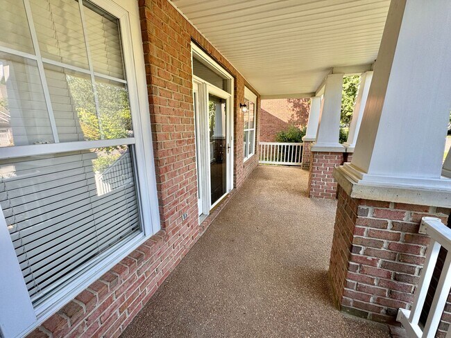 Building Photo - 3 Bed, 2 Offices, 2.5 Bath w/ 2 Car Garage in McKays Mill