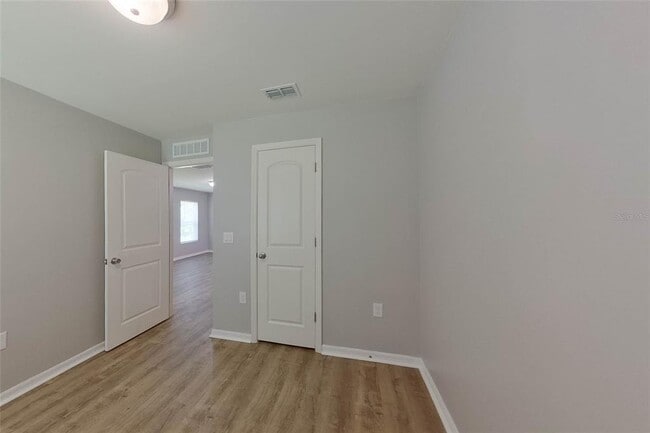 Building Photo - 2103 Roosevelt Ave