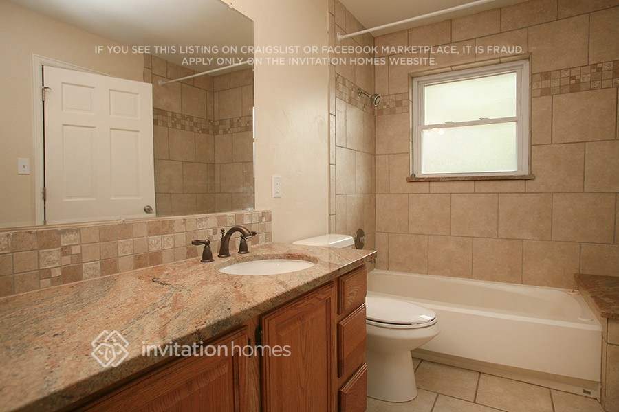 Building Photo - 7388 S Quebec Ct