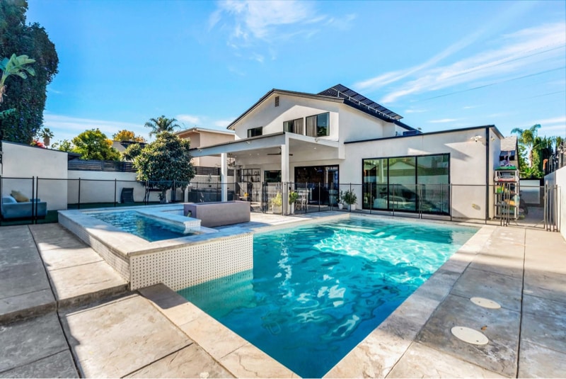 Building Photo - 6324 Geyser Ave