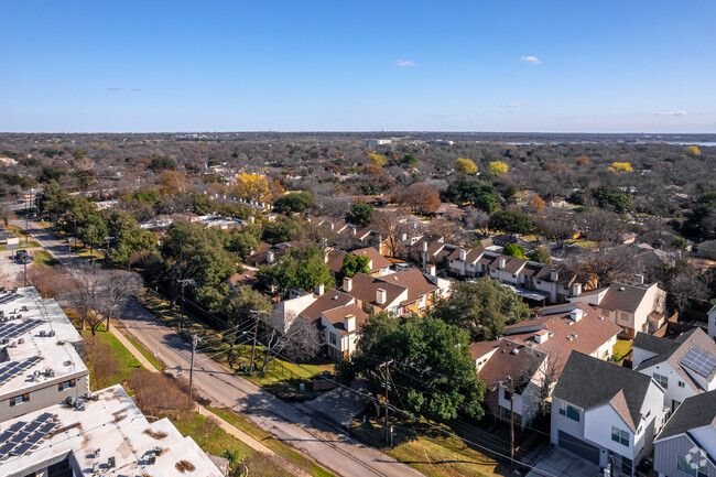 Aerial Photo - Oaks On The Lane