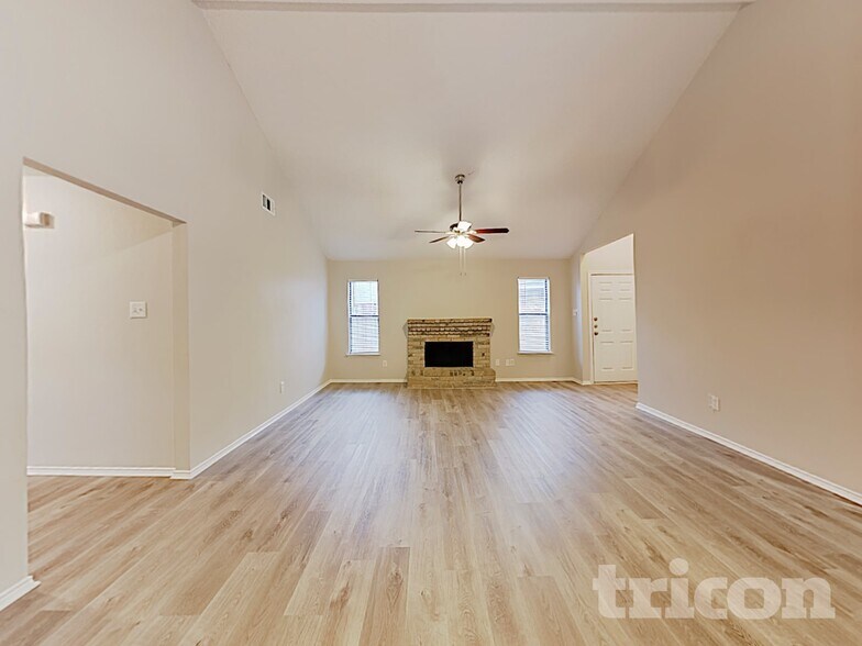 Building Photo - 4116 Amy Dr