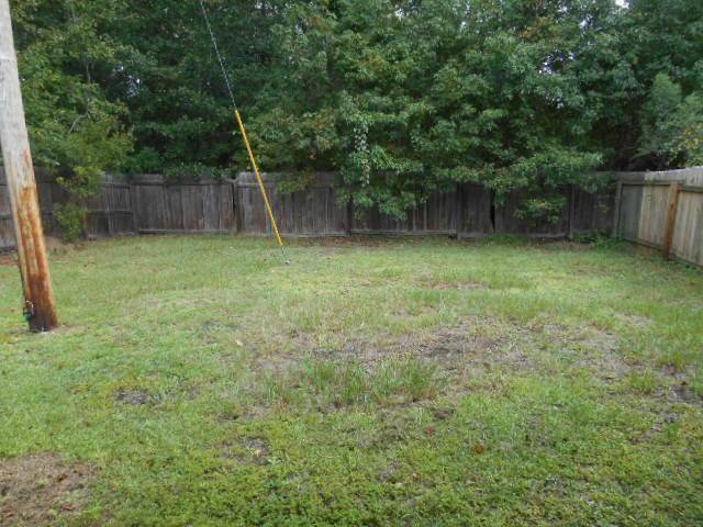 Building Photo - Duplex For Rent