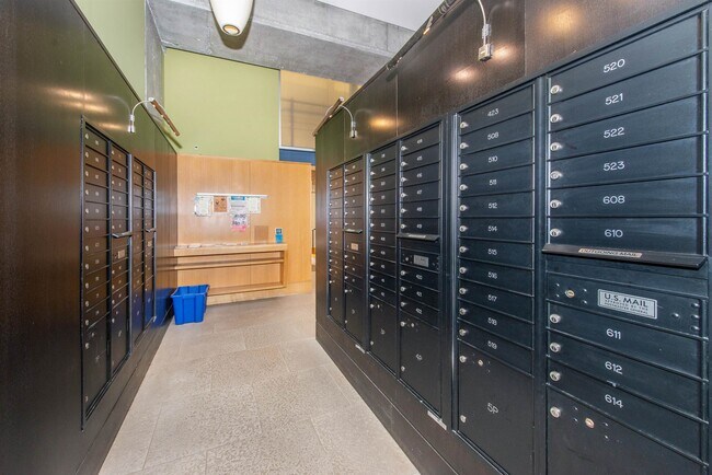 Building Photo - 25 McWilliams Pl