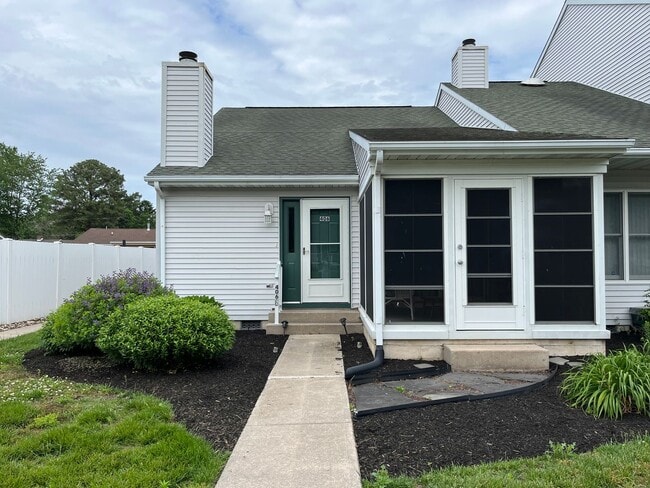 Building Photo - Discover Tranquil Living in Georgetown: A Cozy 2-Bedroom Retreat with All-Season Patio and Conven...