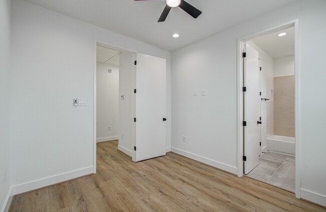 Building Photo - 1308 Tarley St