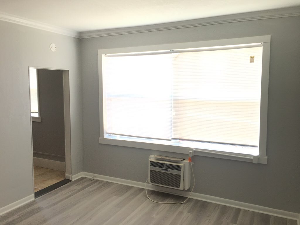 Building Photo - 408 Armada Rd S