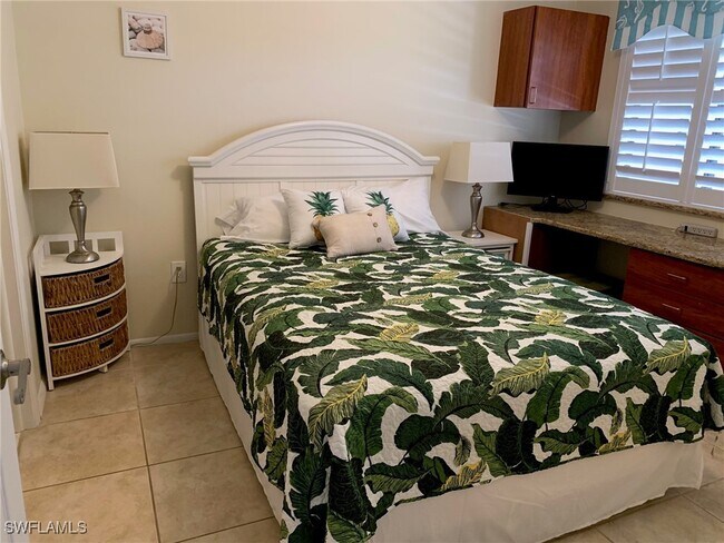 Building Photo - 7410 Lake Breeze Dr