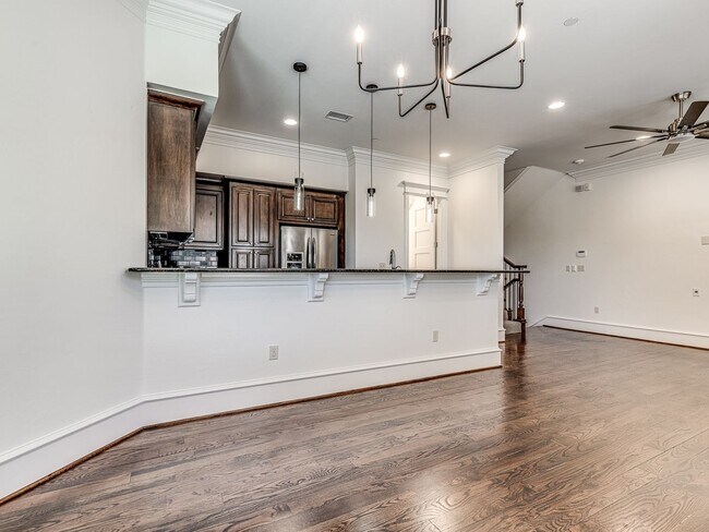 Building Photo - Beautiful Downtown OKC Townhouse