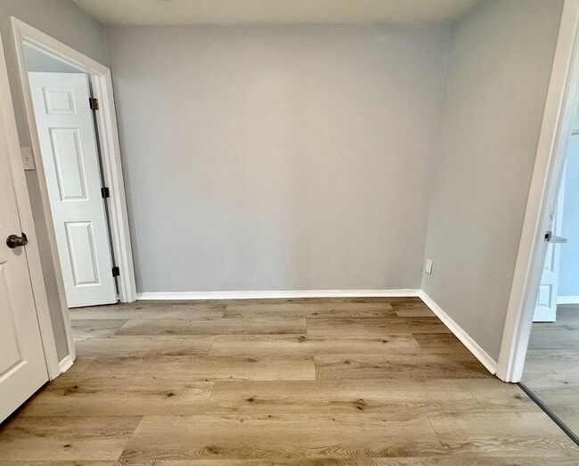 Building Photo - 2443 S 7th St