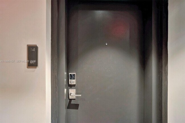 Building Photo - 301 Altara Ave