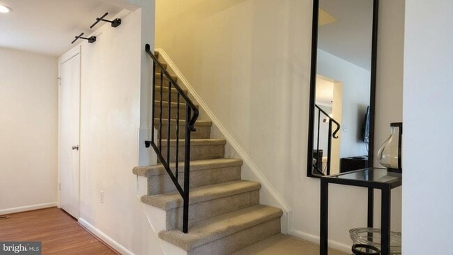 Building Photo - 16031 Dorset Rd