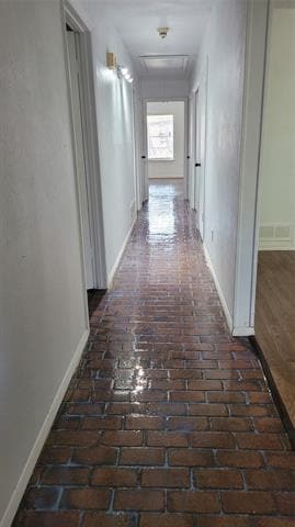 Building Photo - 7621 Dentcrest Dr