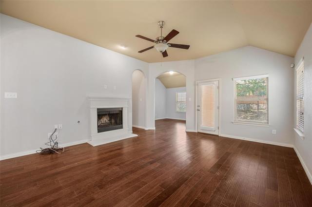 Building Photo - 928 Water Garden Cir