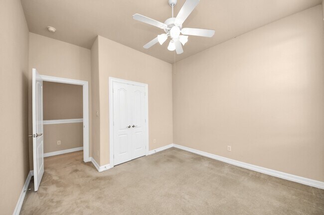 Building Photo - 917 McKinney Park Ln
