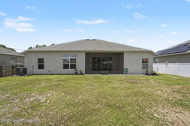 Building Photo - 2251 Angel Rd