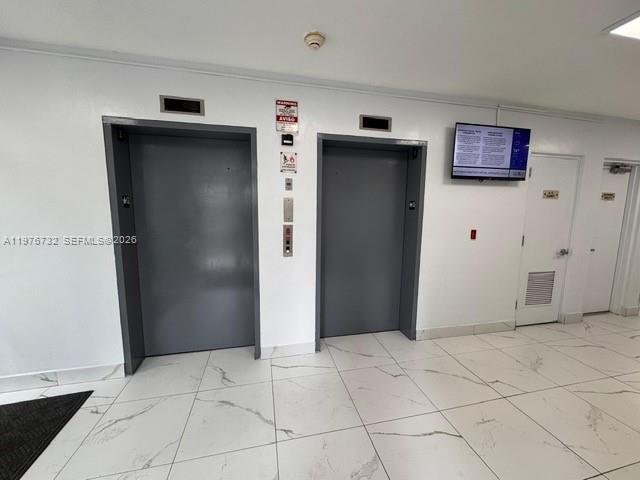 Building Photo - 104 SW 9th St