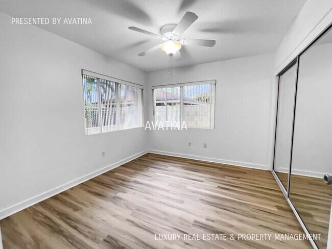 Building Photo - 236 Kalama St