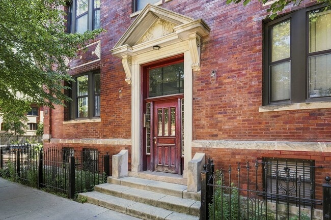 Building Photo - 5203 S Woodlawn Ave