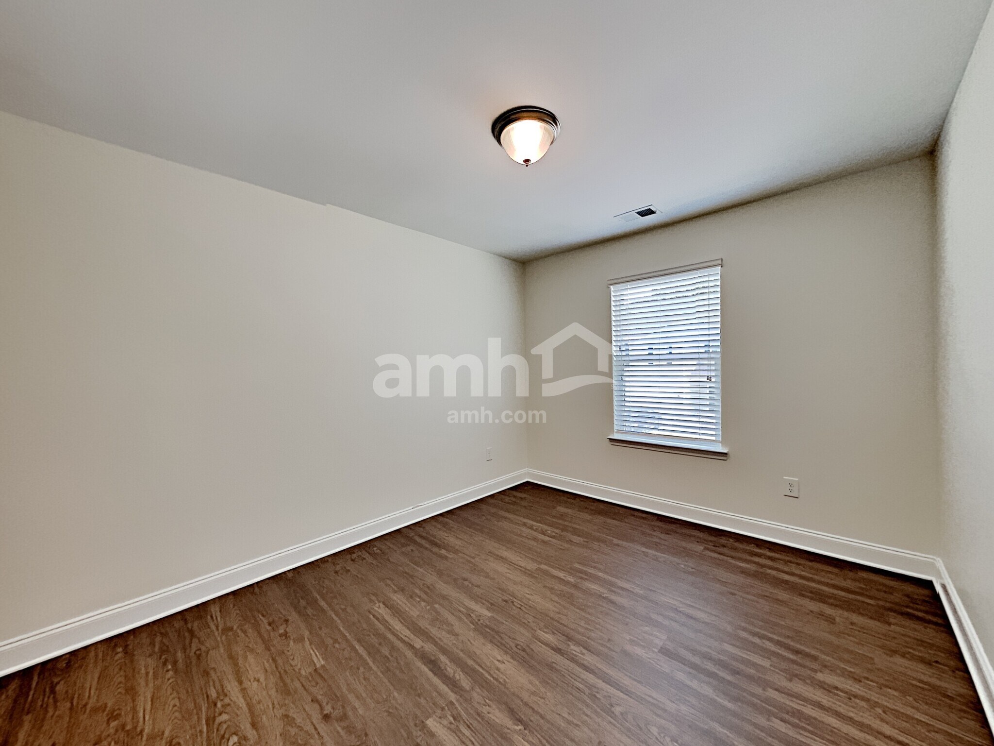 Building Photo - 117 Cobblestone Dr