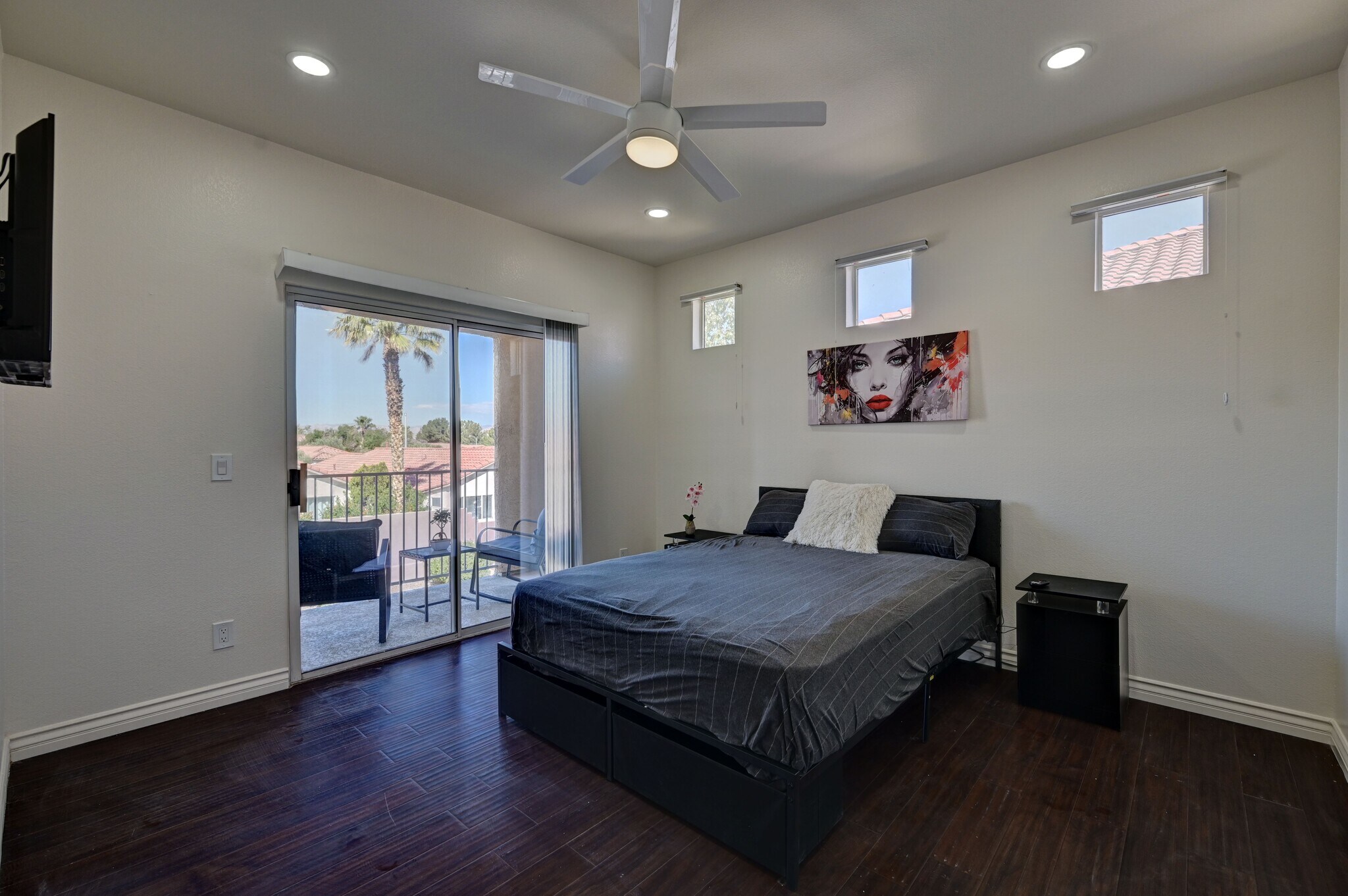 Building Photo - 251 S Green Valley Pky