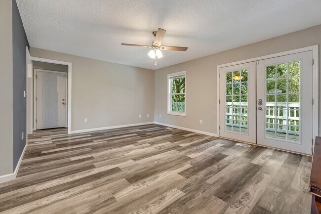 Building Photo - Charming 2-Bedroom, 2-Bath Home in the Heart of Niceville