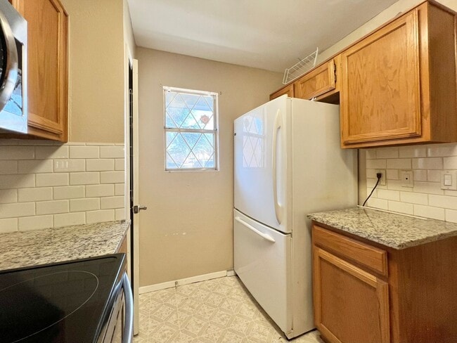 Building Photo - Cozy condo in Euless!!!