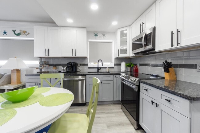 Building Photo - 3675 Gulf Blvd