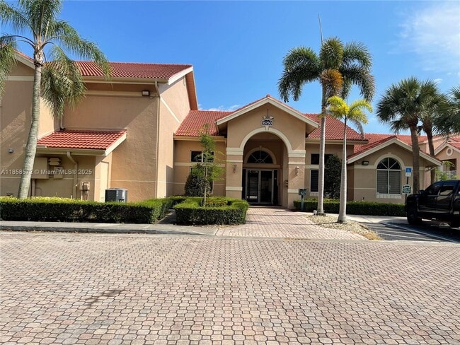Building Photo - 10650 SW 157th Ct