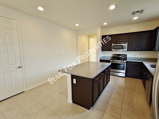 Building Photo - 12163 N Meditation Dr
