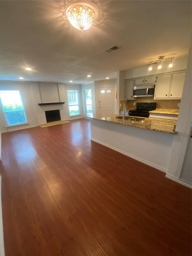Building Photo - 10616 Mellow Meadow Dr